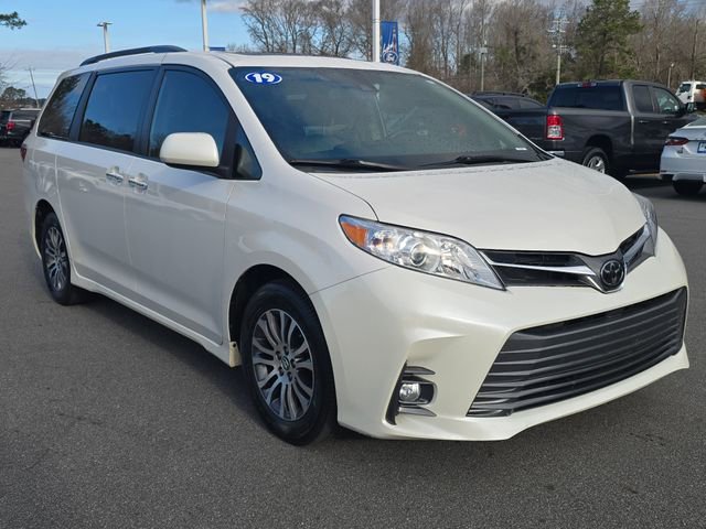 Used 2019 Toyota Sienna XLE Premium image 7