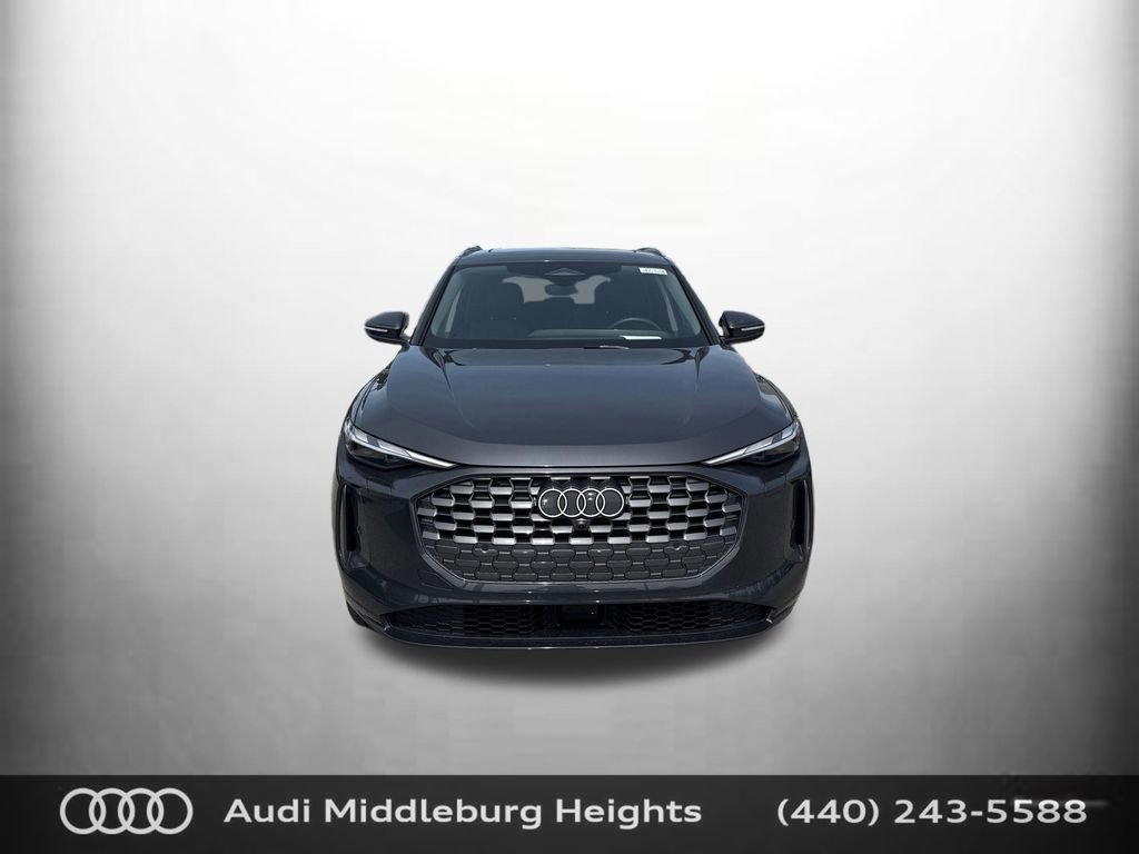 Used 2025 Audi Q5 Premium AWD/4WD image 2