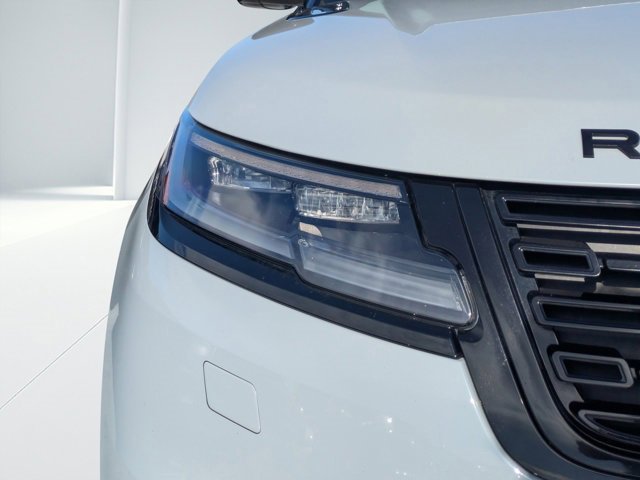 Used 2025 Land Rover Range Rover Velar Dynamic SE image 8