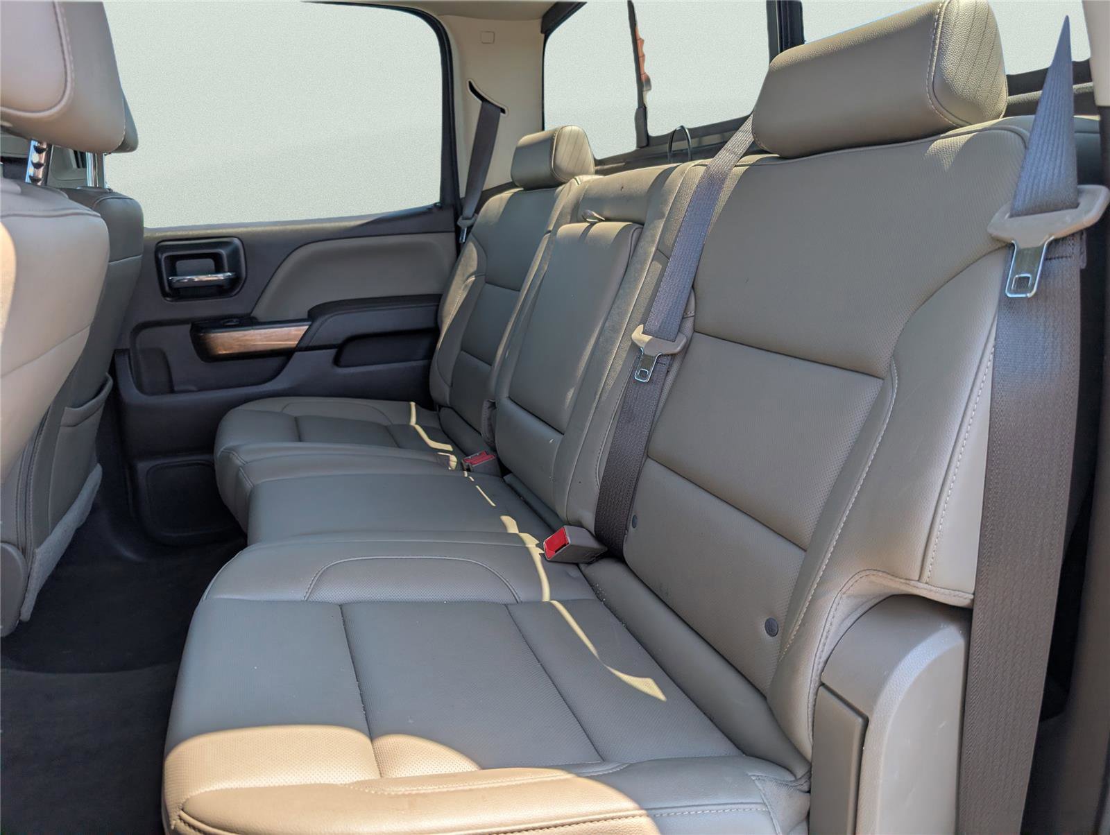 Used 2018 Chevrolet Silverado 1500 LTZ w/ Sport Package AWD/4WD image 29