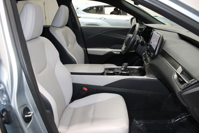 Used 2023 Lexus RX 350 w/ Accessory Package (Z1) image 15