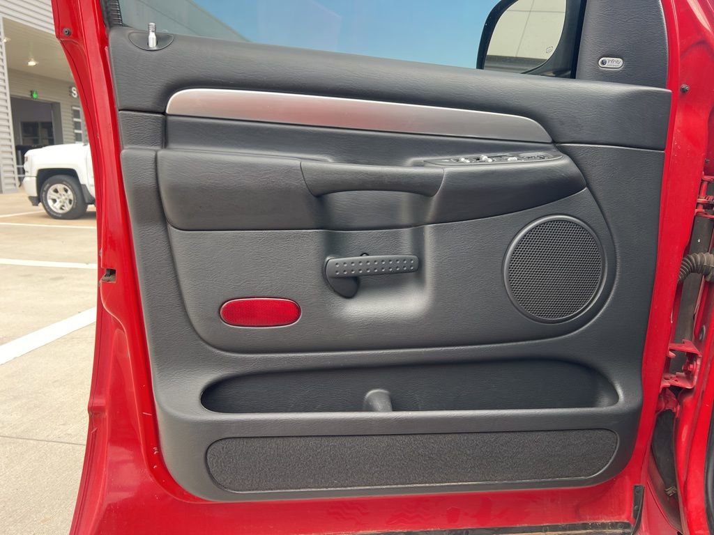 Used 2005 Dodge Ram 1500 Truck 2WD Quad Cab image 10