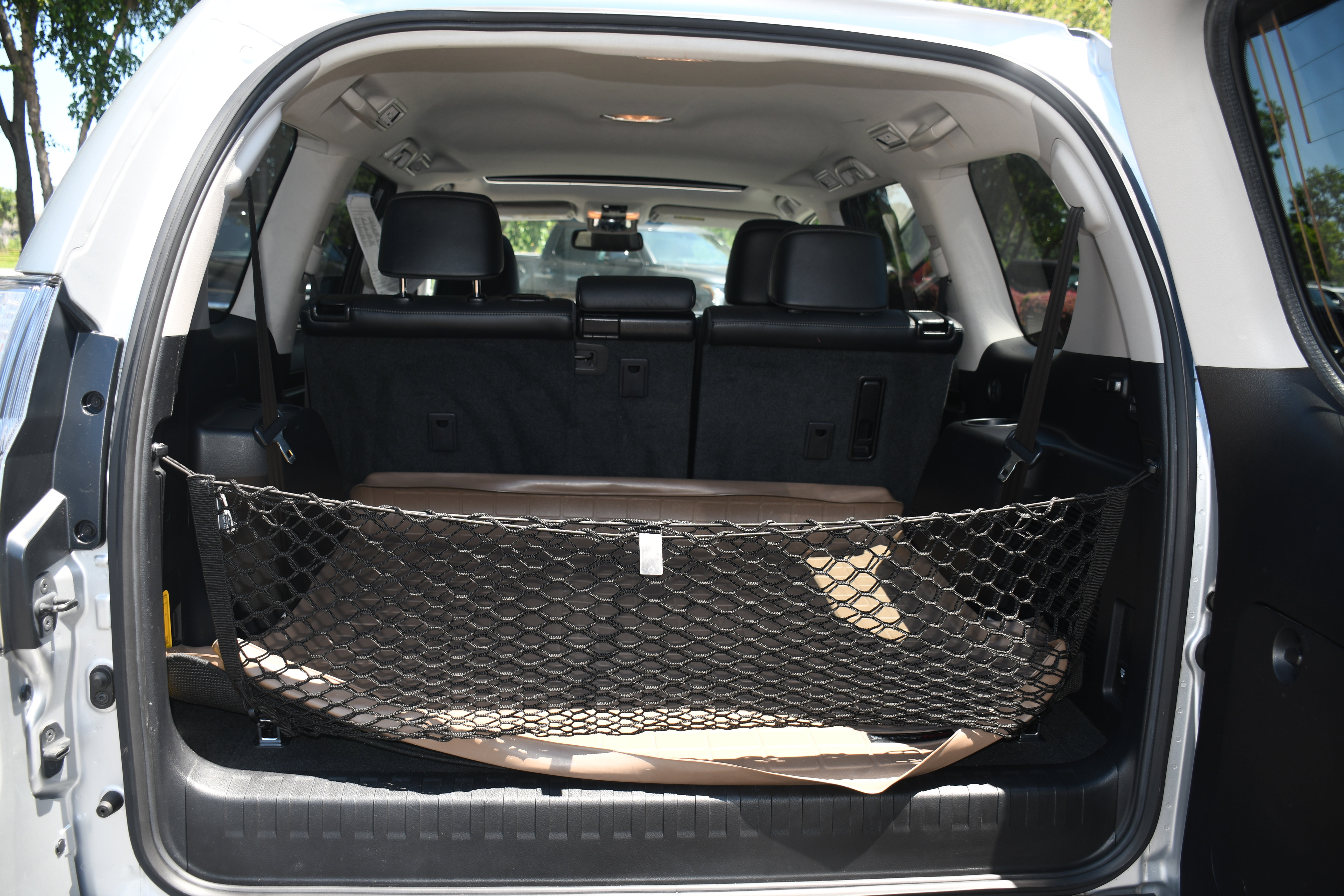 Used 2015 Lexus GX 460 w/ Premium Package AWD/4WD image 20