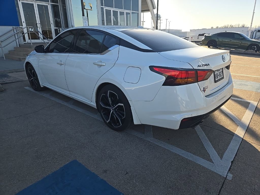 Used 2024 Nissan Altima 2.5 SR image 13