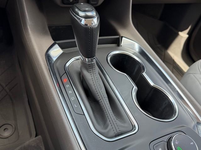 Used 2020 Chevrolet Traverse LT w/ LPO, Blackout Package image 21