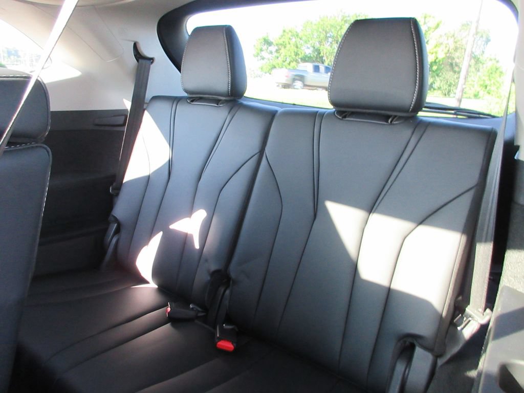 Used 2023 Acura MDX w/ Technology Package AWD/4WD image 24