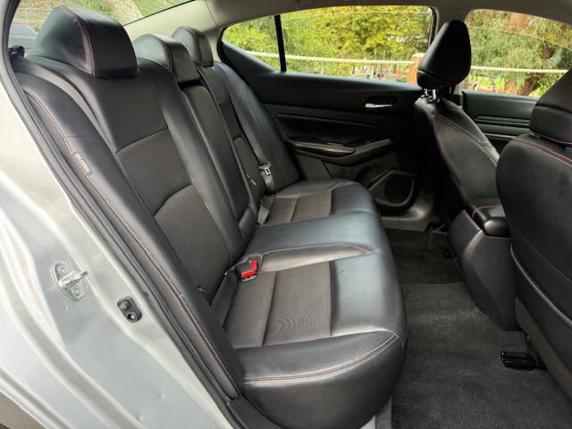 Used 2022 Nissan Altima 2.5 SR image 5