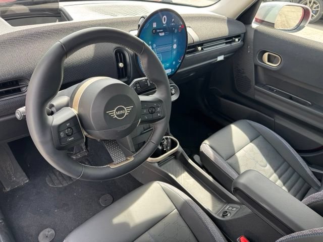 Certified 2026 MINI Cooper 4-Door Hardtop FWD image 16