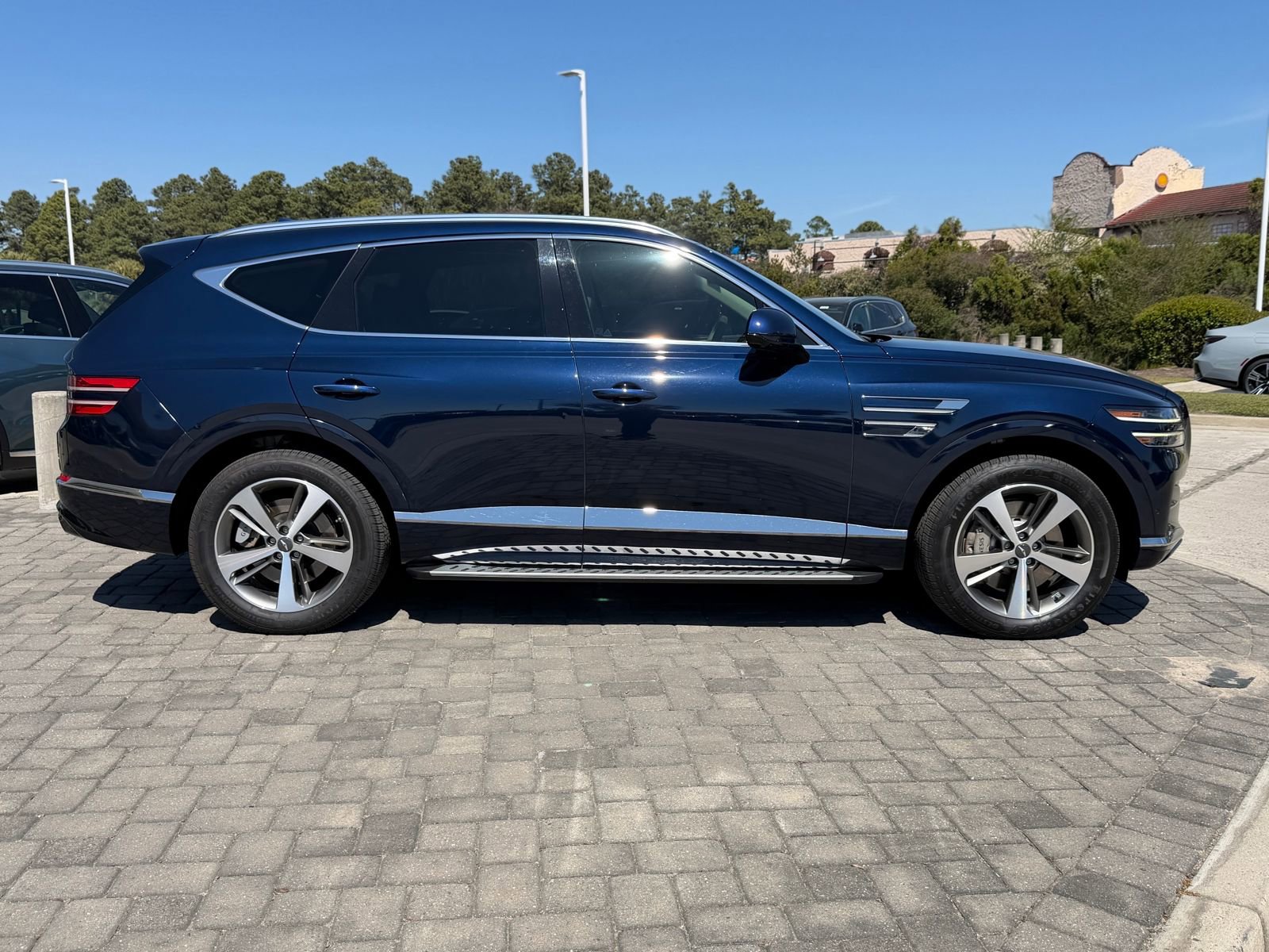 Used 2023 Genesis GV80 3.5T AWD/4WD image 8