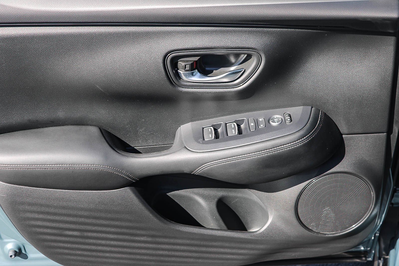 Certified 2024 Honda HR-V EX-L image 21