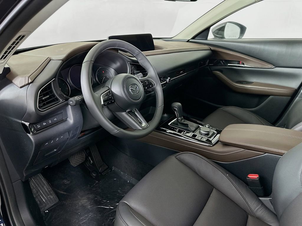 New 2025 MAZDA CX-30 2.5 Turbo w/ Premium Plus Pkg image 12