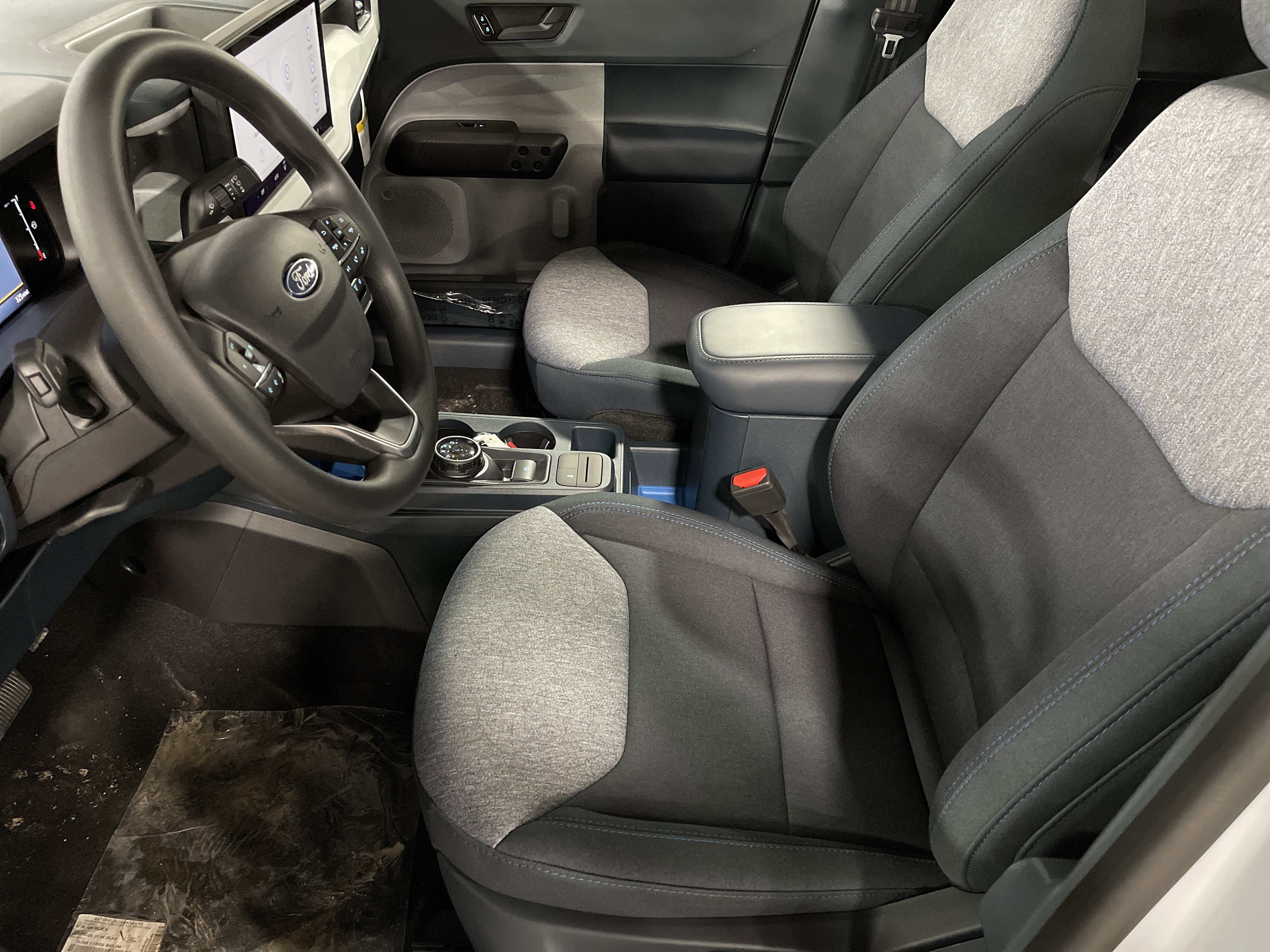 New 2025 Ford Maverick XLT image 12