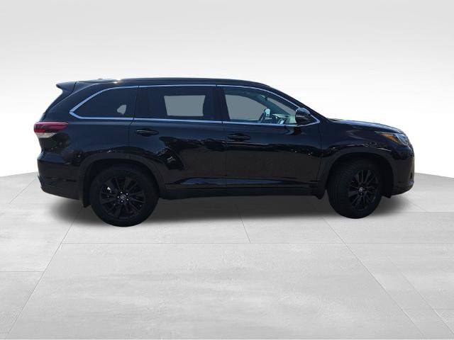 Used 2019 Toyota Highlander SE AWD/4WD image 10