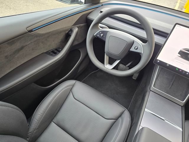 Used 2026 Tesla Model Y Long Range image 29