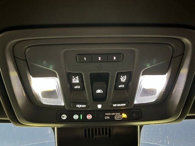 Used 2025 GMC Sierra 3500 AT4 AWD/4WD image 36