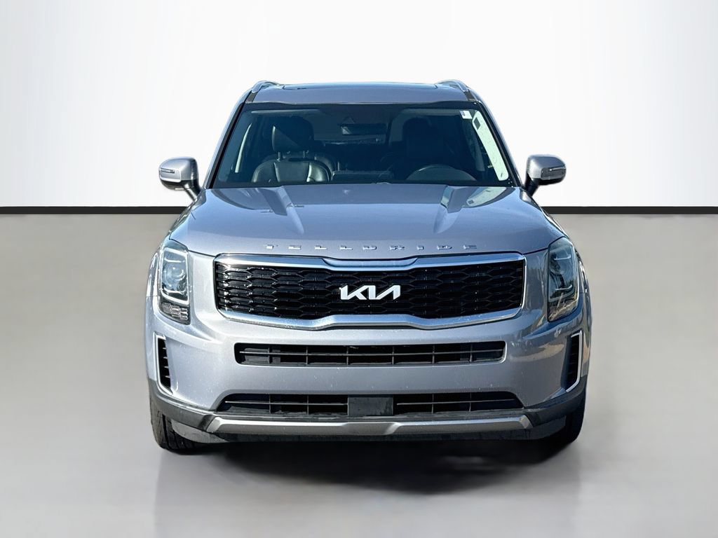 Used 2022 Kia Telluride S AWD/4WD image 2