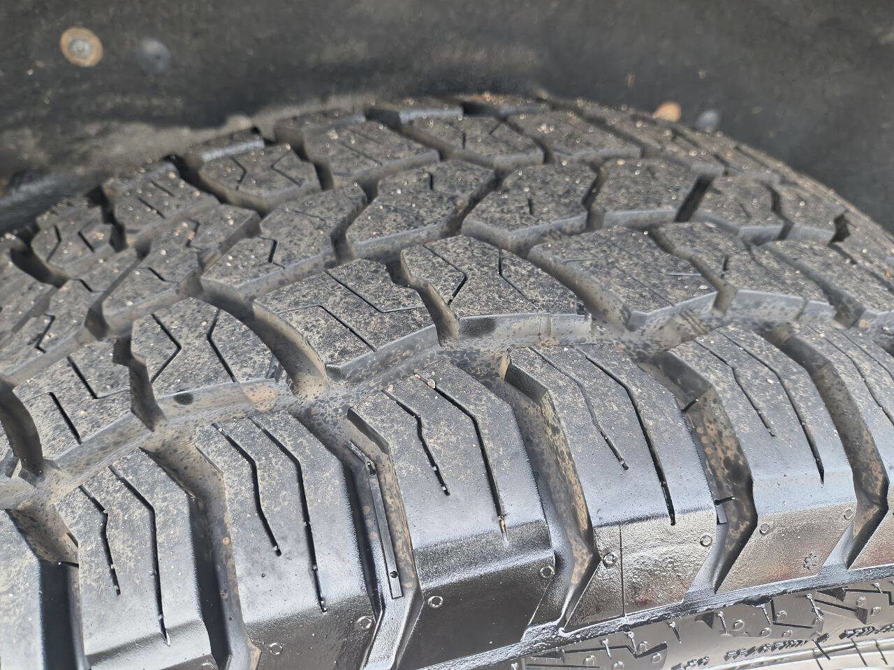 Used 2015 Cadillac Escalade Premium image 10