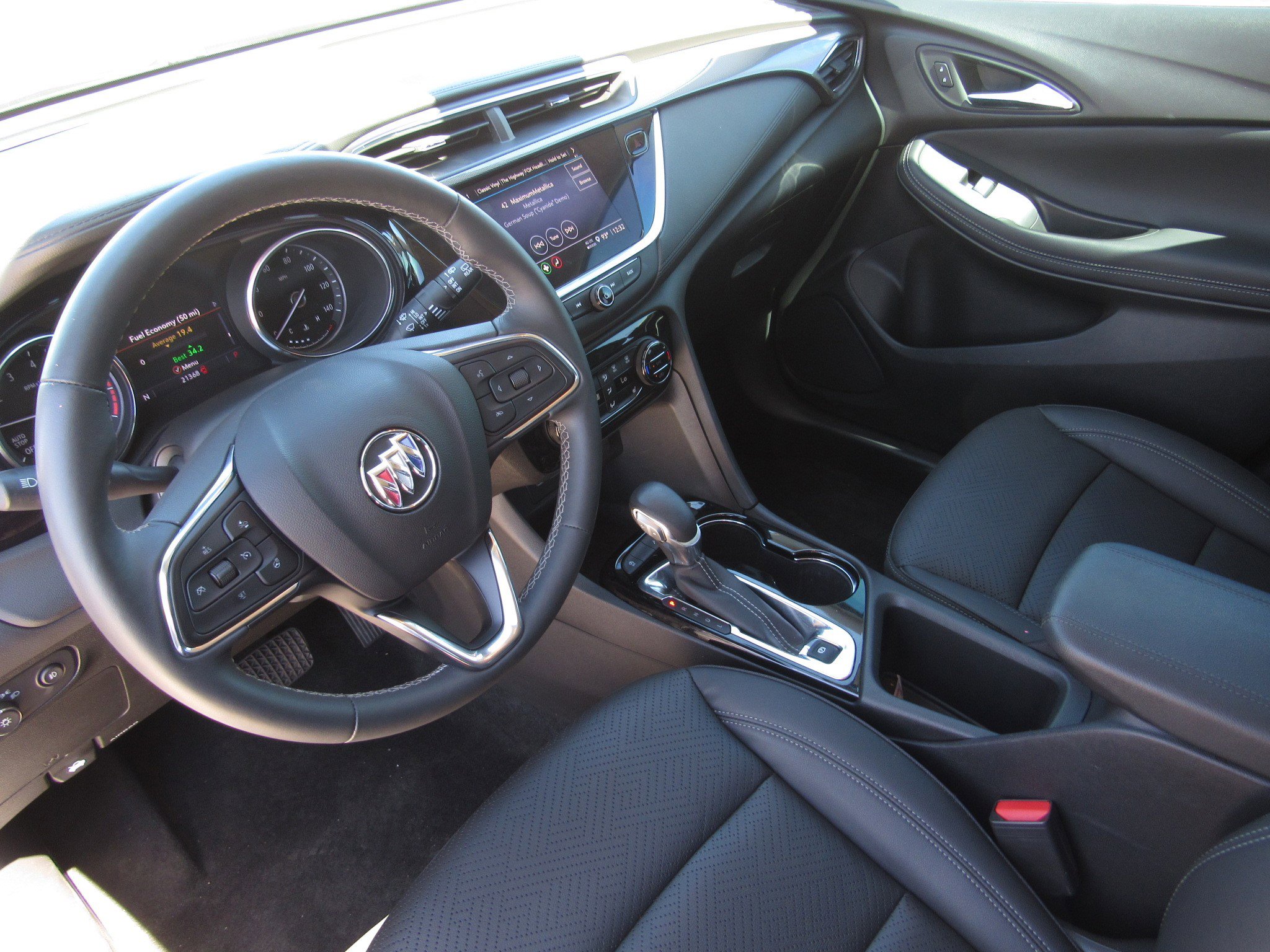 Used 2023 Buick Encore GX Essence w/ Experience Buick Package image 17