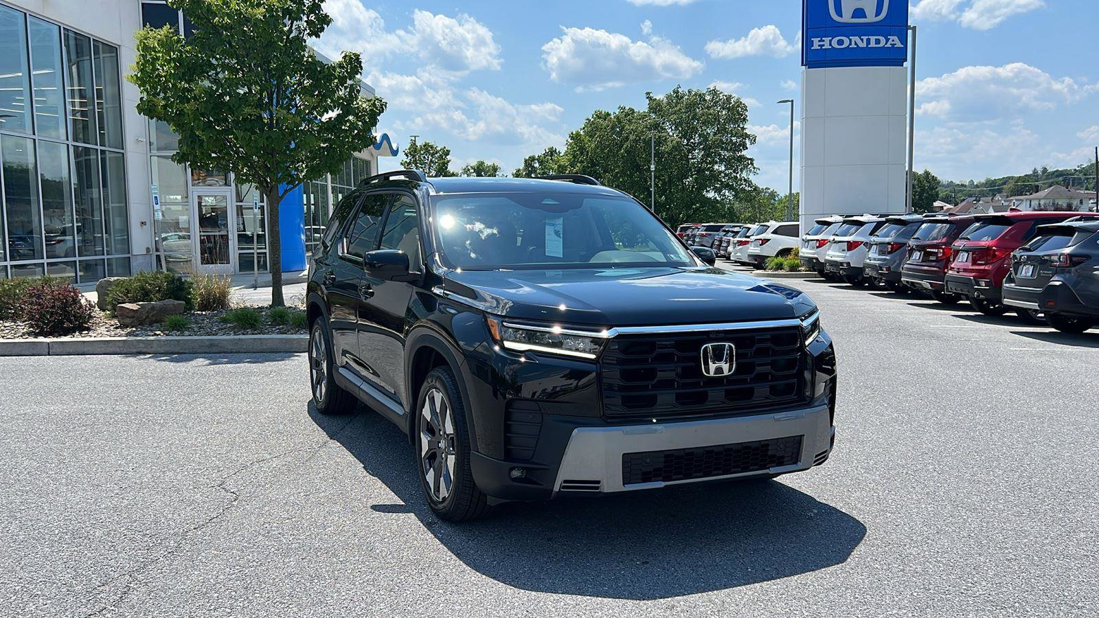 New 2026 Honda Pilot Touring video 1