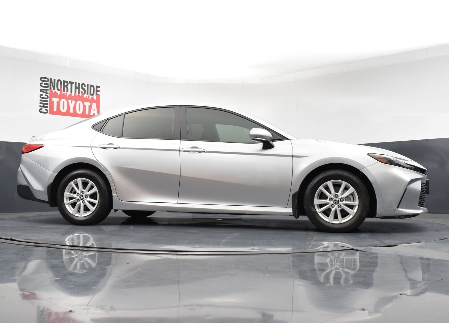Used 2025 Toyota Camry LE w/ Convenience Package FWD image 29
