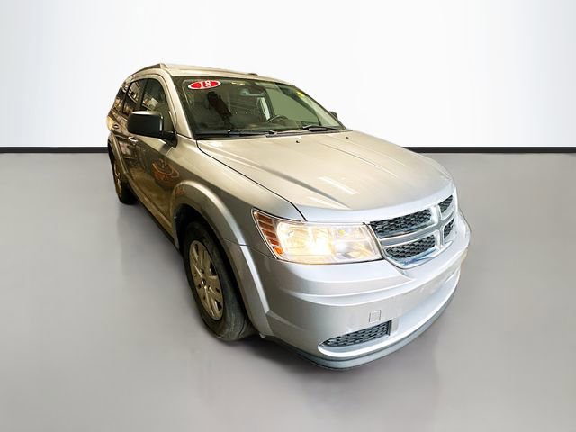 Used 2018 Dodge Journey SE image 3