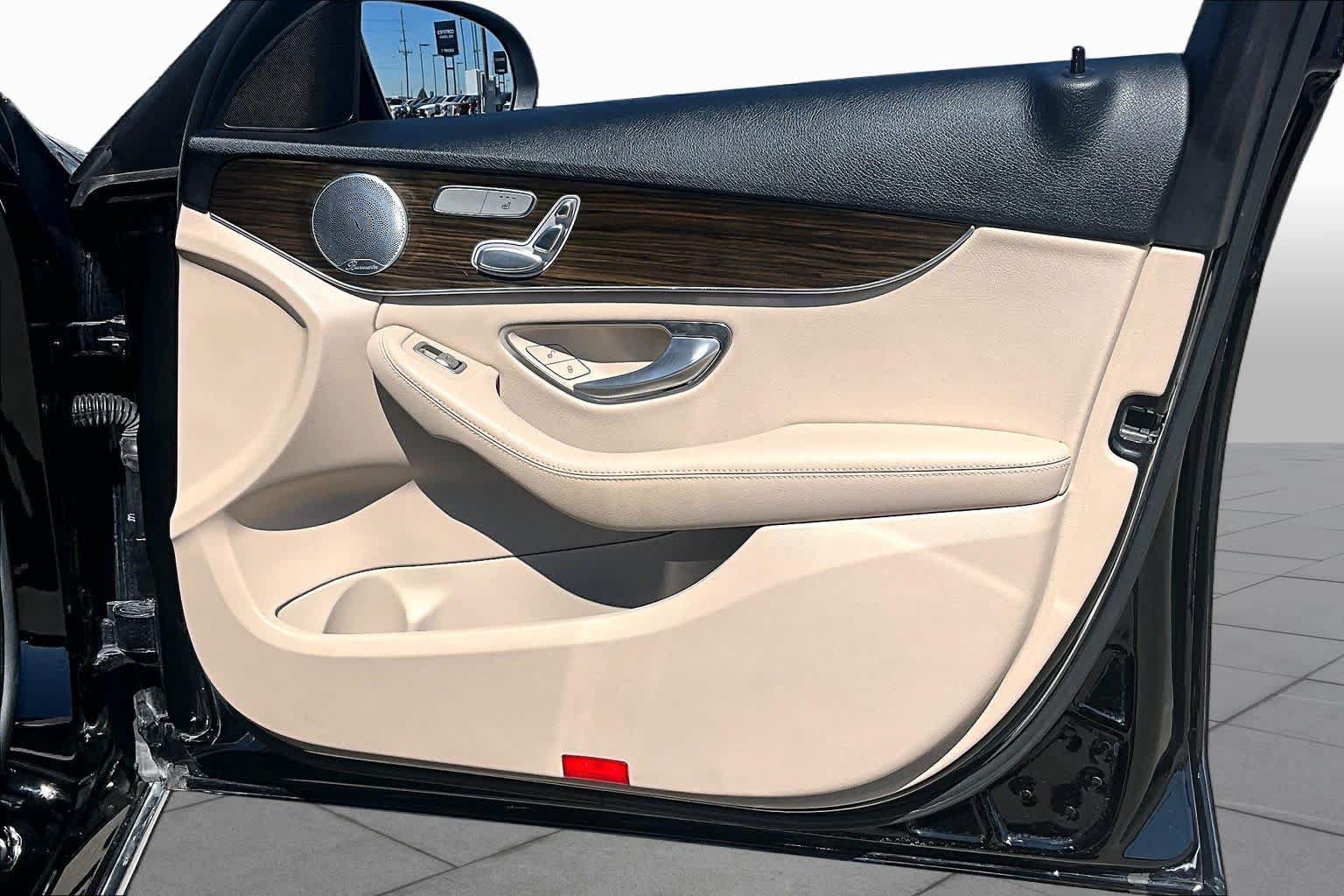 Used 2020 Mercedes-Benz C 300 Sedan image 23