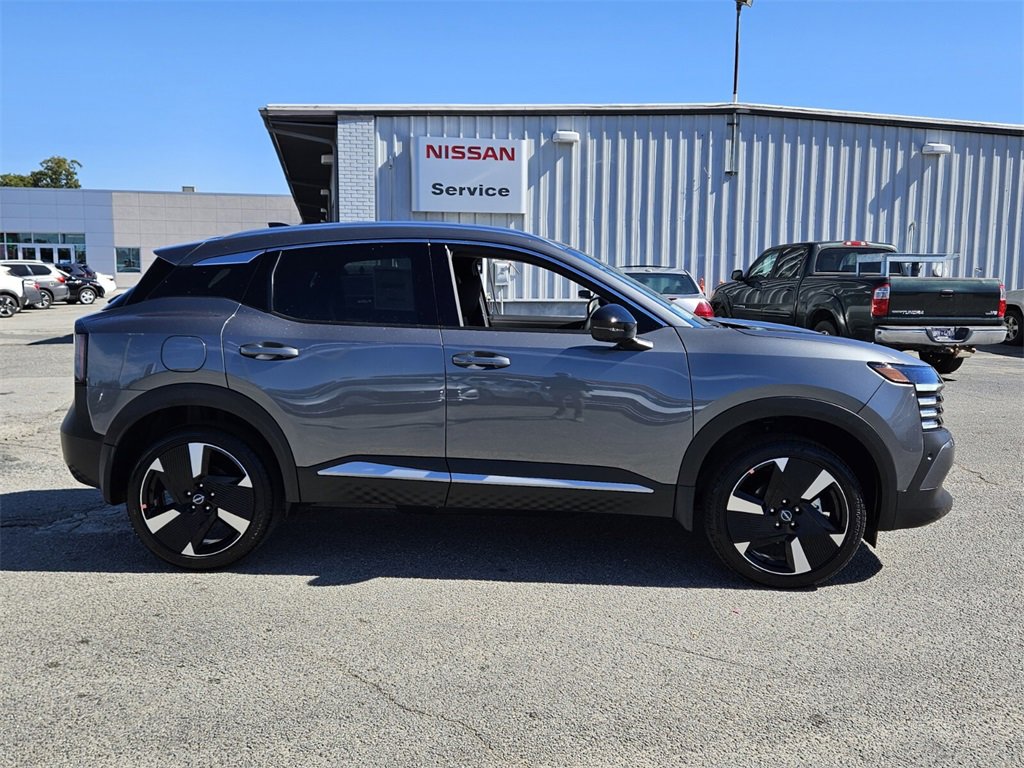 New 2026 Nissan Kicks SR image 13