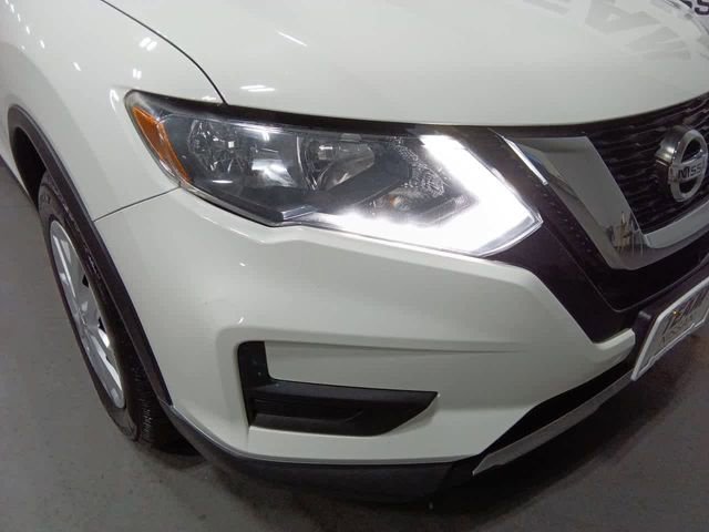Used 2017 Nissan Rogue S image 31