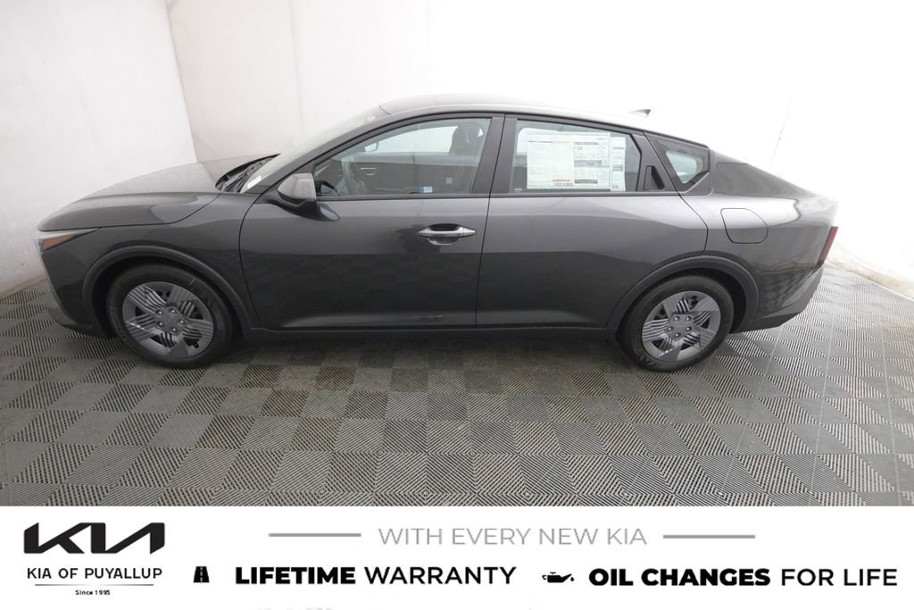 New 2025 Kia K4 LX image 8