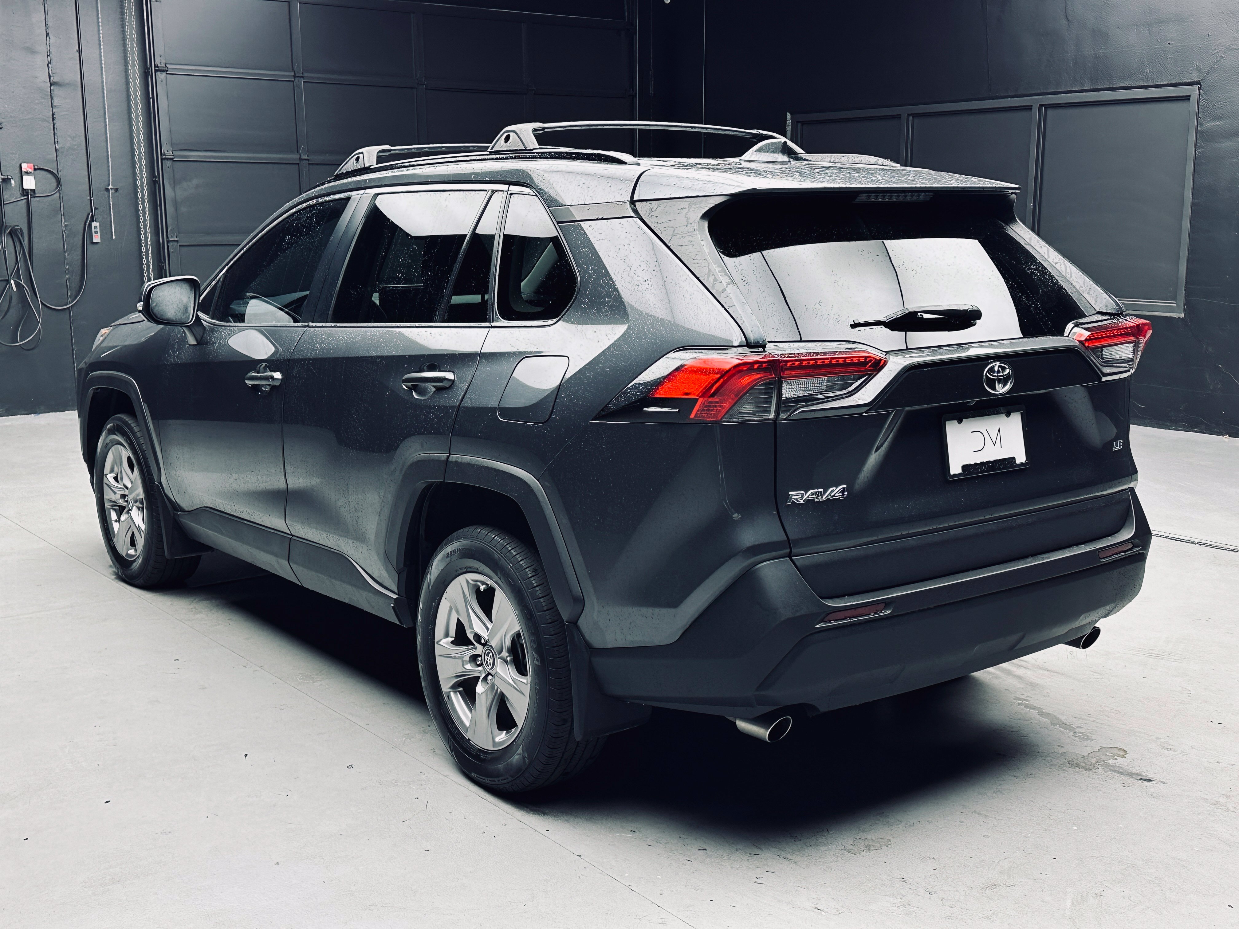 Used 2019 Toyota RAV4 LE w/ Carpet Mat Package FWD image 5