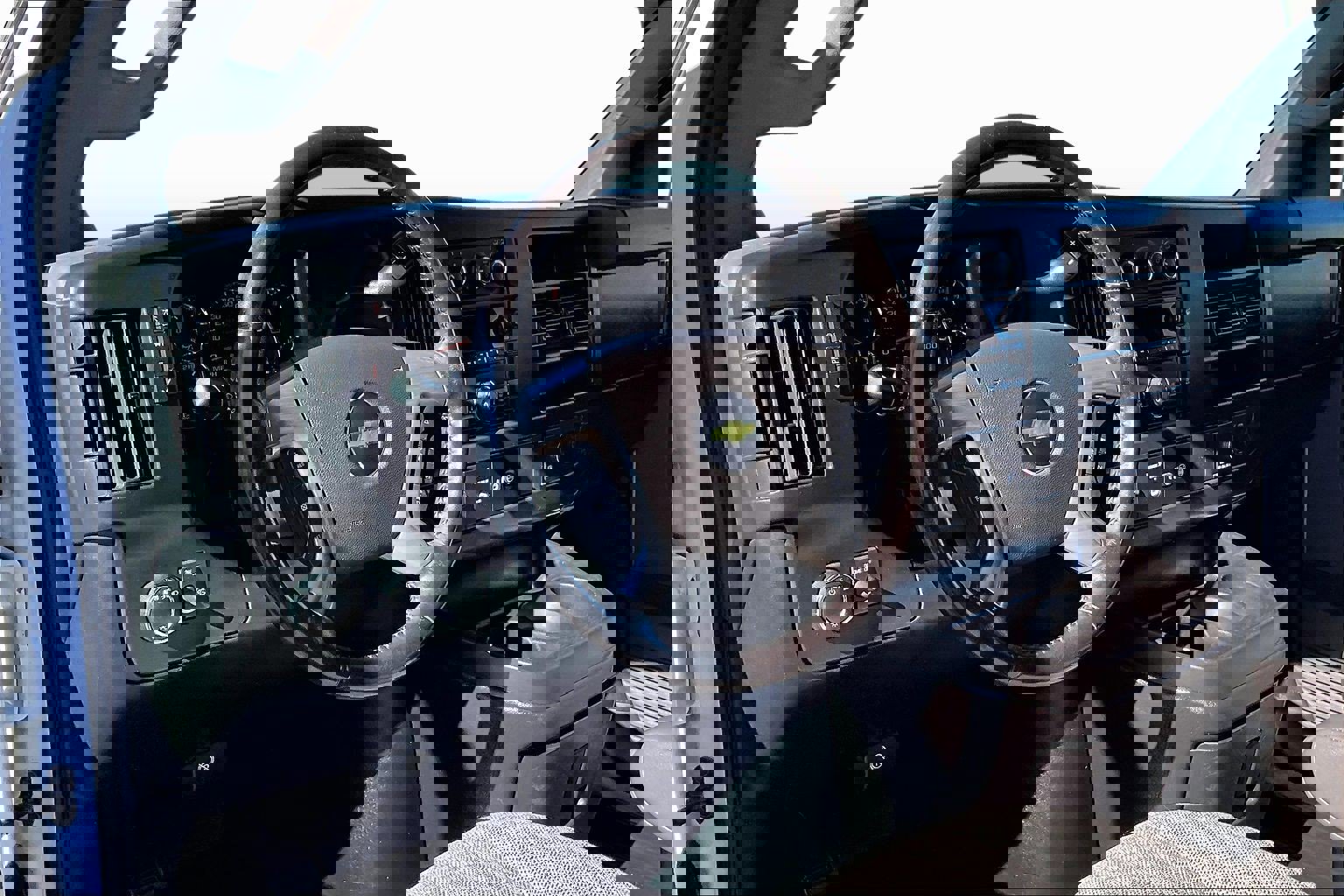 Used 2017 Chevrolet Express 2500 LS image 12