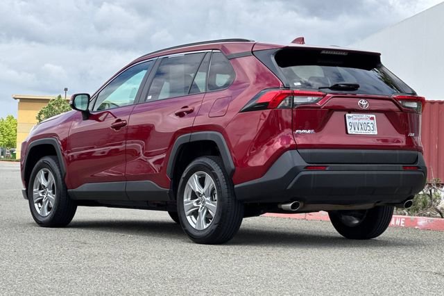 Used 2023 Toyota RAV4 XLE FWD image 6