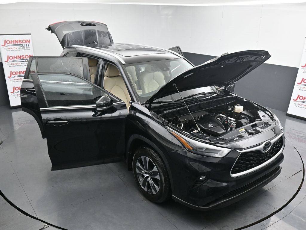 Used 2023 Toyota Highlander XLE image 47