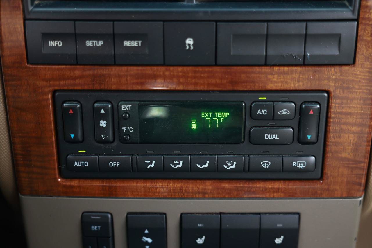 Used 2007 Ford Explorer Eddie Bauer RWD image 32