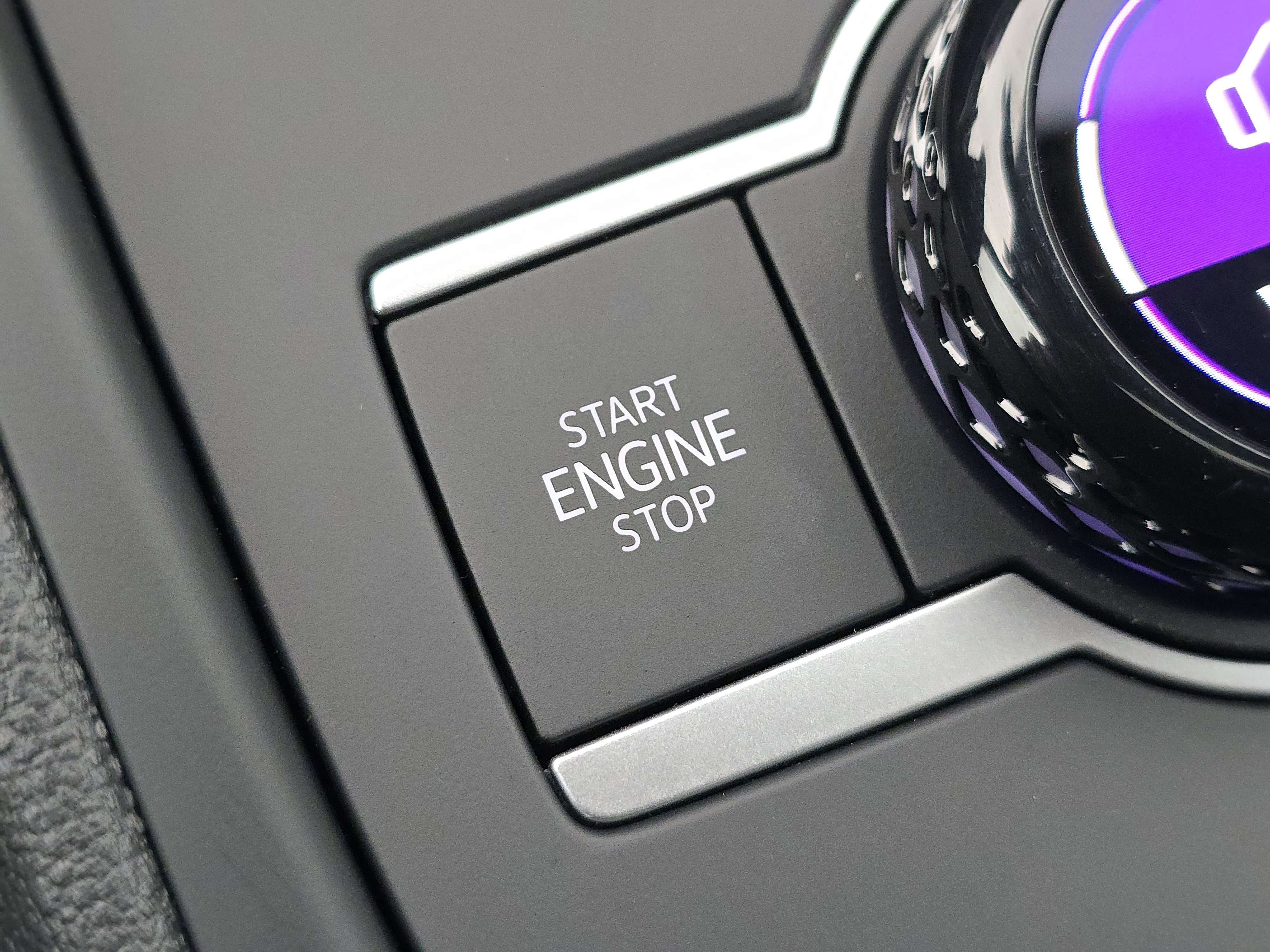 New 2026 Volkswagen Tiguan SE R-Line image 26