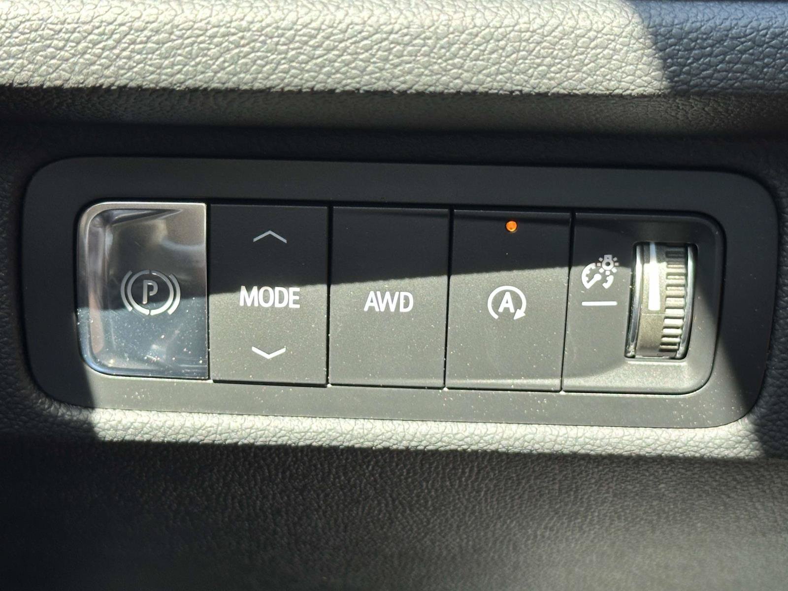 New 2026 Chevrolet Traverse Z71 w/ Enhanced Driving Package AWD/4WD image 17