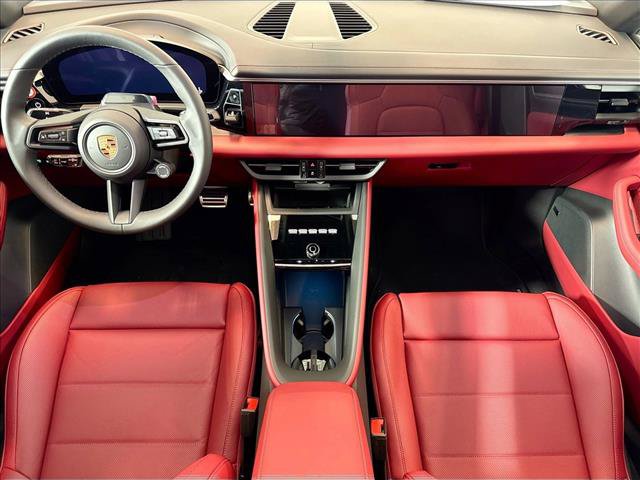 Used 2026 Porsche Macan 4S Electric AWD/4WD image 21