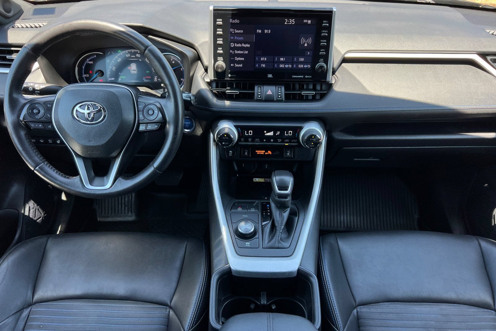 Used 2022 Toyota RAV4 XSE AWD/4WD image 14