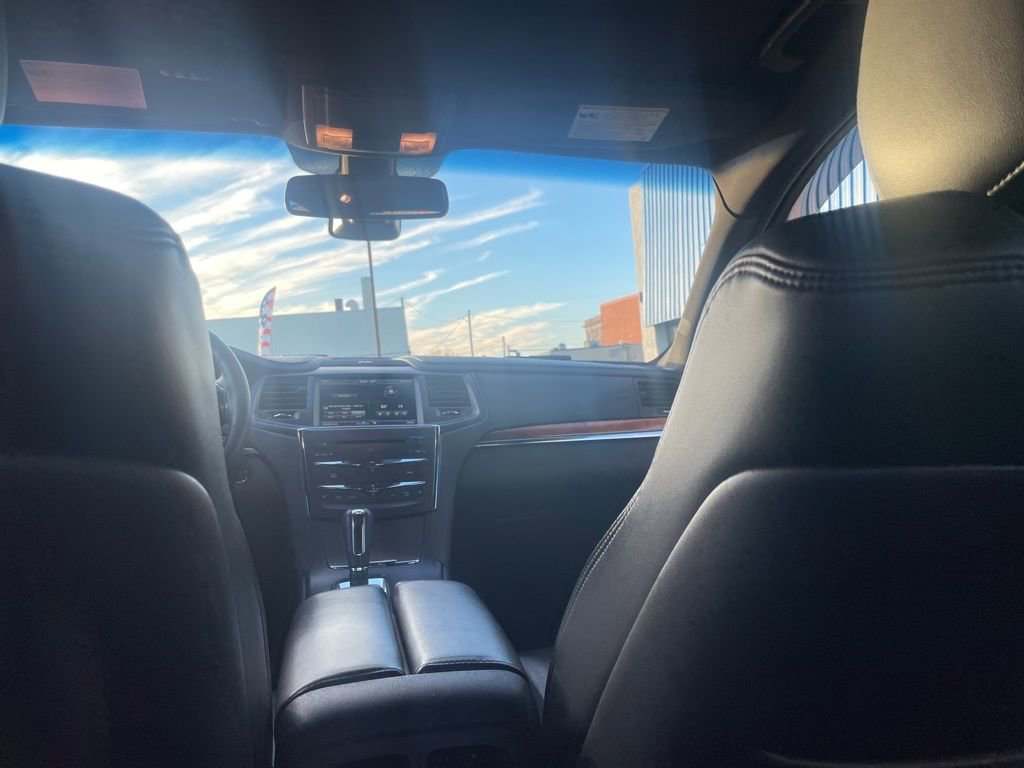 Used 2014 Lincoln MKS image 25