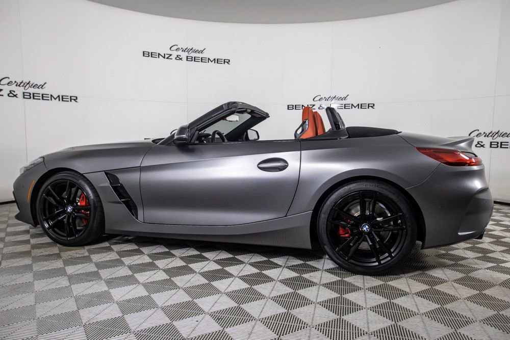 Used 2024 BMW Z4 M40i w/ Premium Package image 15