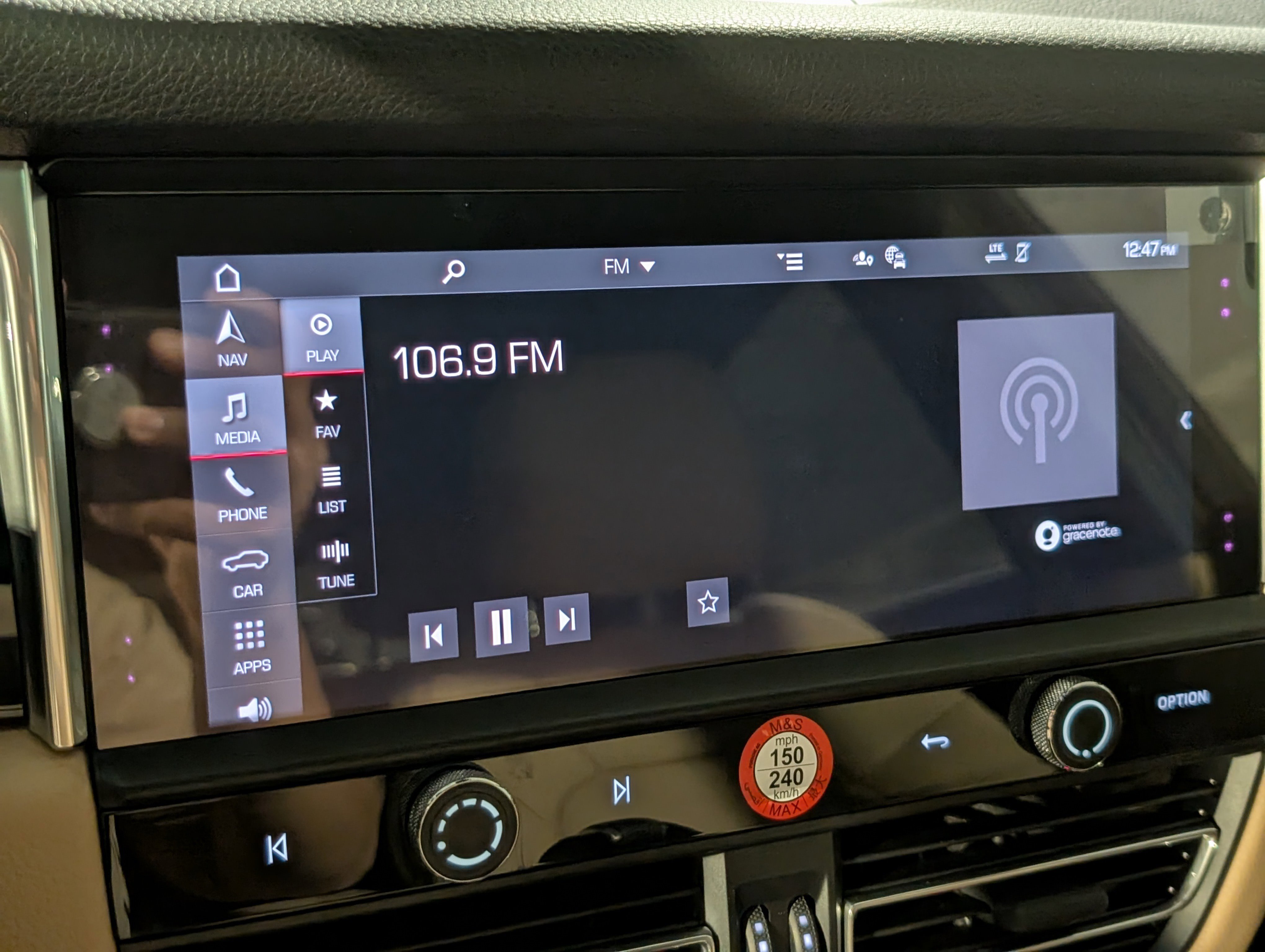 New 2026 Porsche Macan AWD/4WD image 37