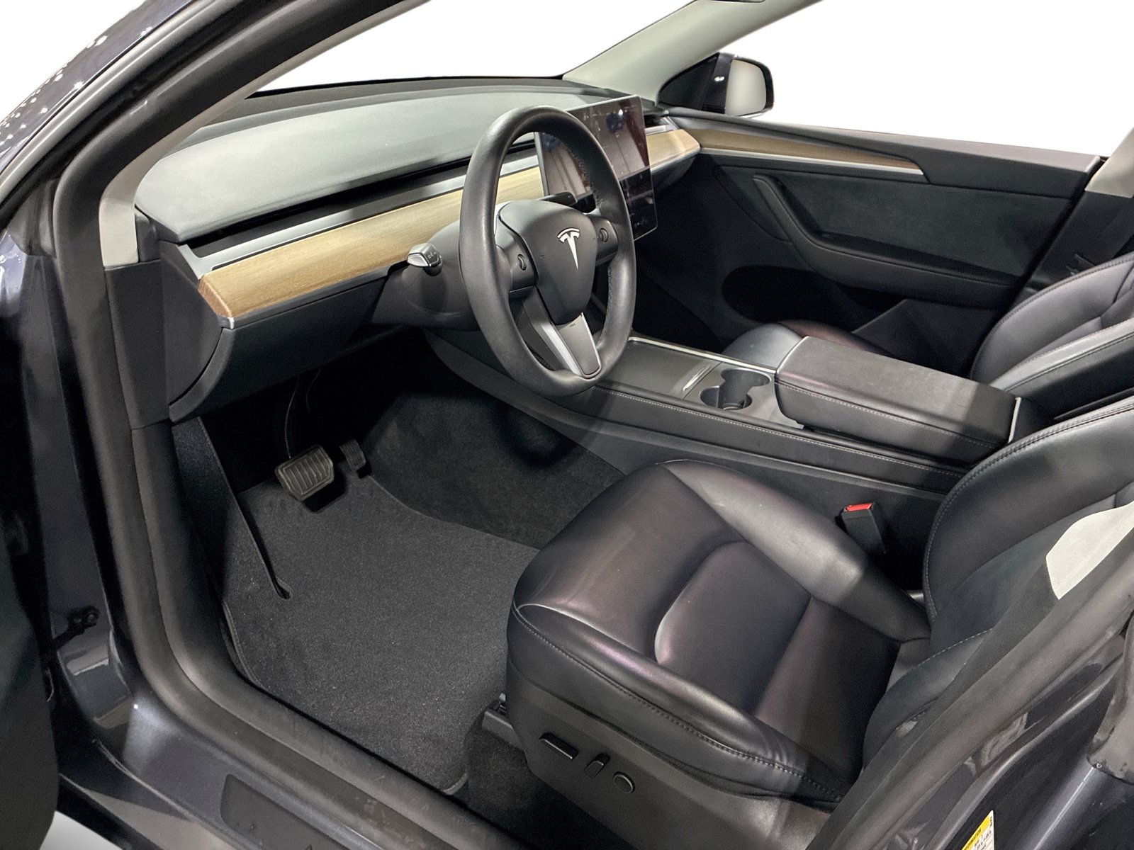 Certified 2023 Tesla Model Y Long Range AWD/4WD image 9