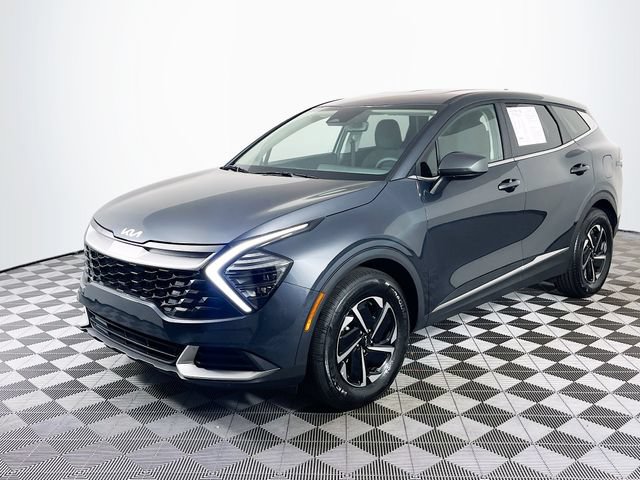 Used 2025 Kia Sportage LX FWD image 4
