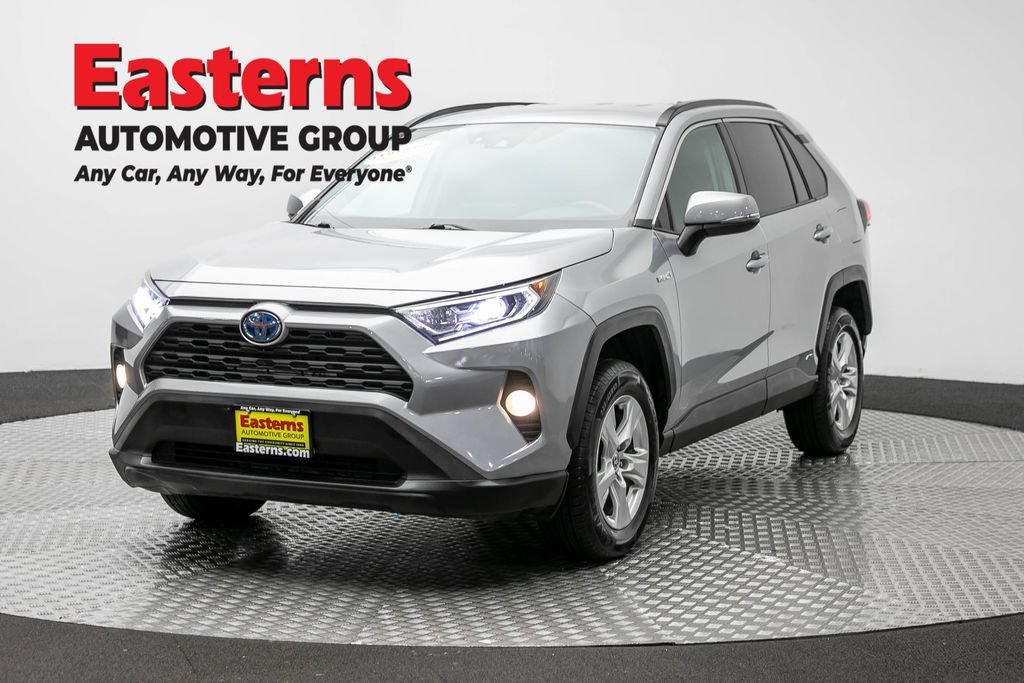 Used 2021 Toyota RAV4 XLE w/ XLE Grade Weather Package