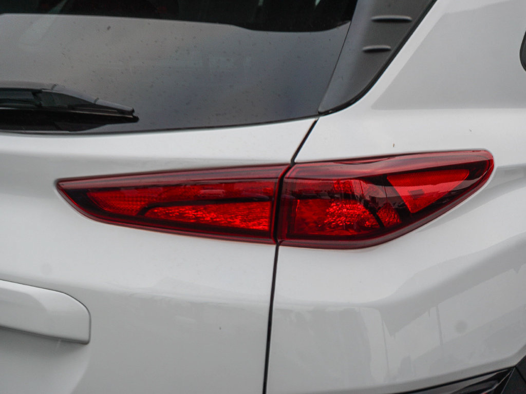 Used 2023 Hyundai Kona SEL w/ Cargo Package FWD image 8