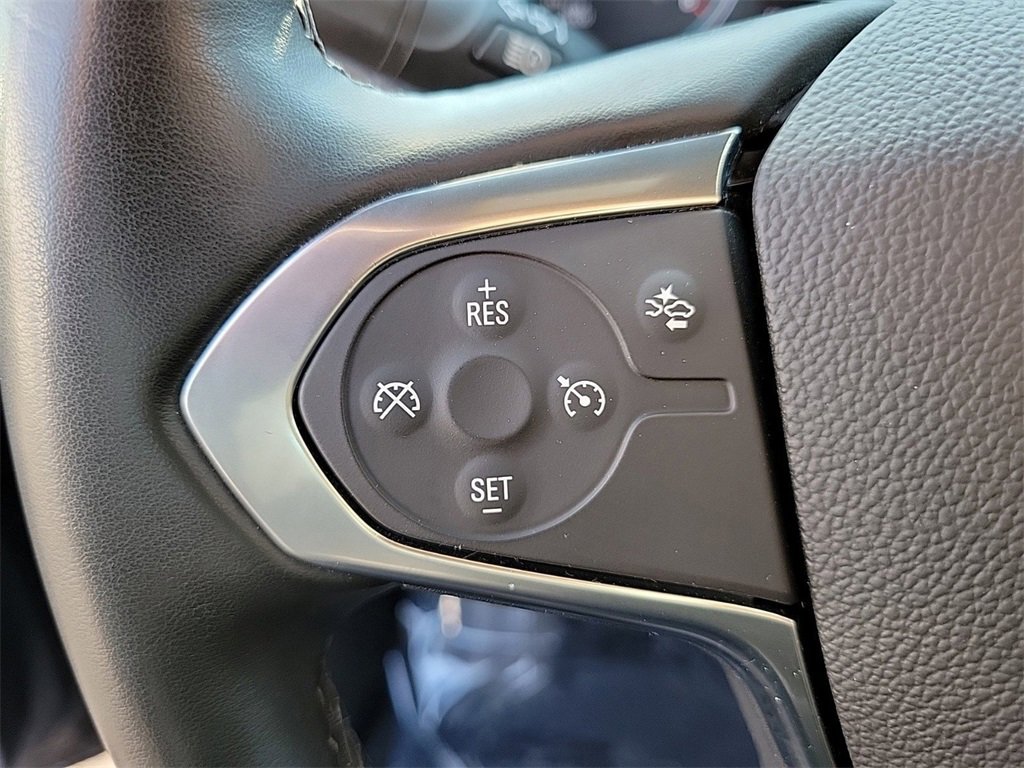 Used 2023 Chevrolet Traverse LT image 22