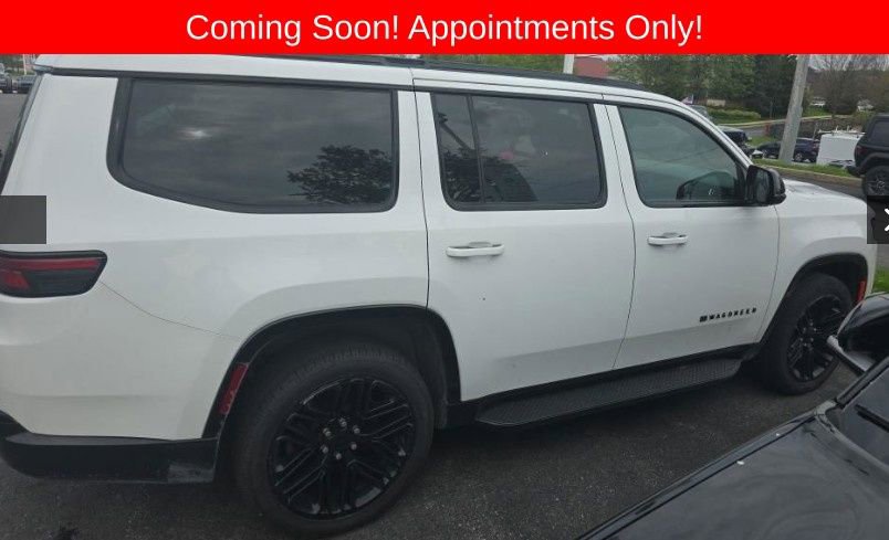 Used 2023 Jeep Wagoneer Series II AWD/4WD image 2