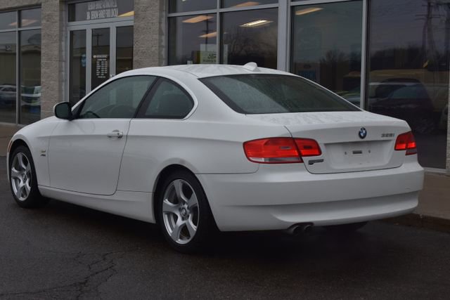 Used 2010 BMW 328i xDrive Coupe image 4