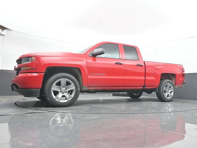 Used 2017 Chevrolet Silverado 1500 Custom w/ Custom Convenience Package AWD/4WD image 28