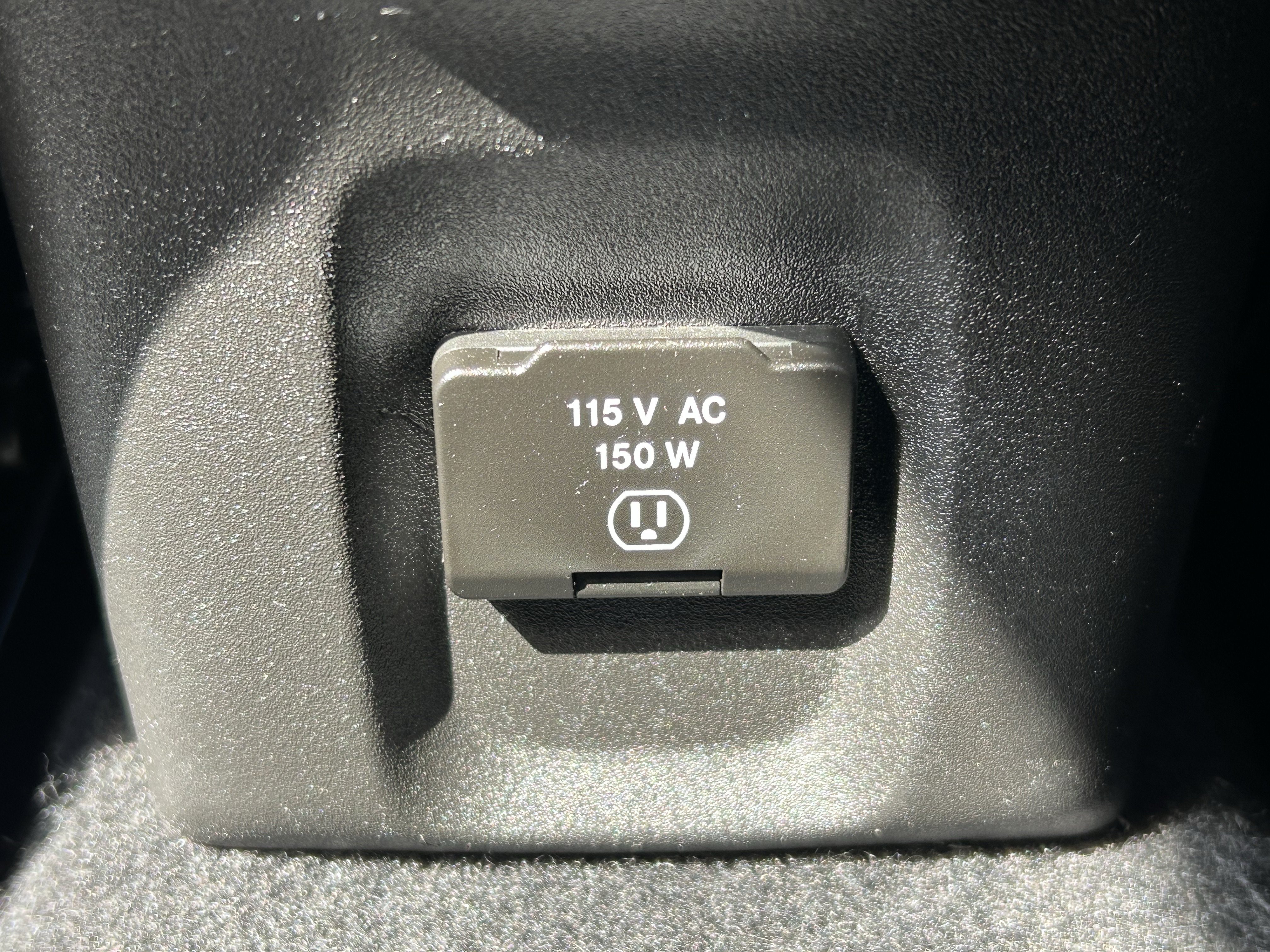Used 2022 Jeep Renegade Latitude w/ Convenience Group AWD/4WD image 21